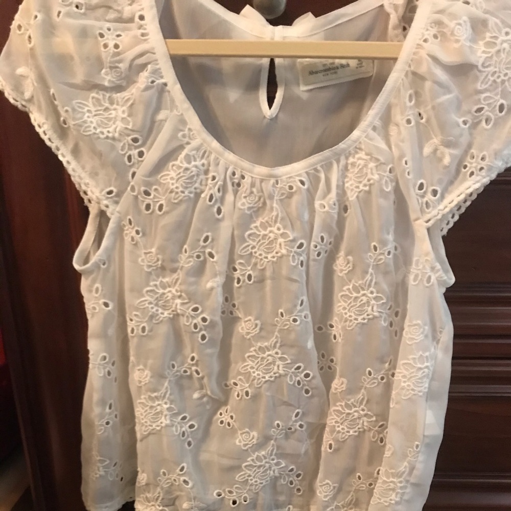 Abercrombie & Fitch top